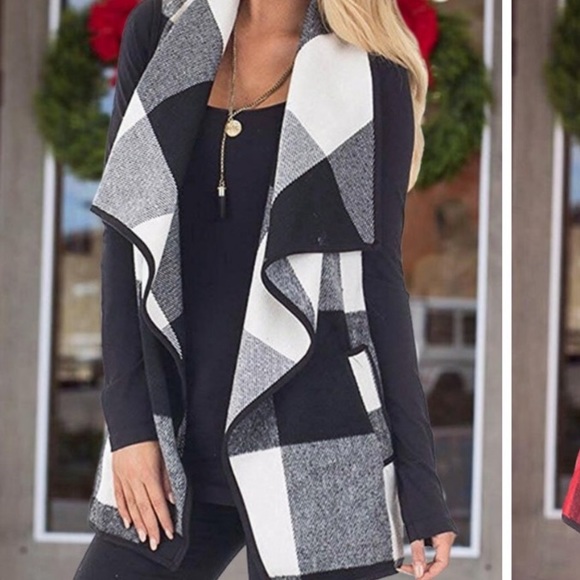 Fairyseason Tops - 20 % off 2+ items! Plaid Vest. Size S